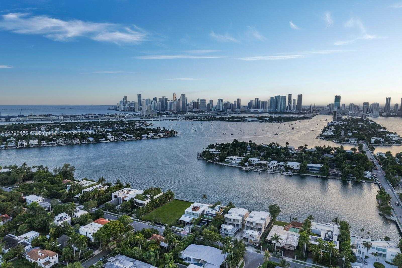 Small Image of 310 WEST DILIDO DR, Miami Beach Number 44