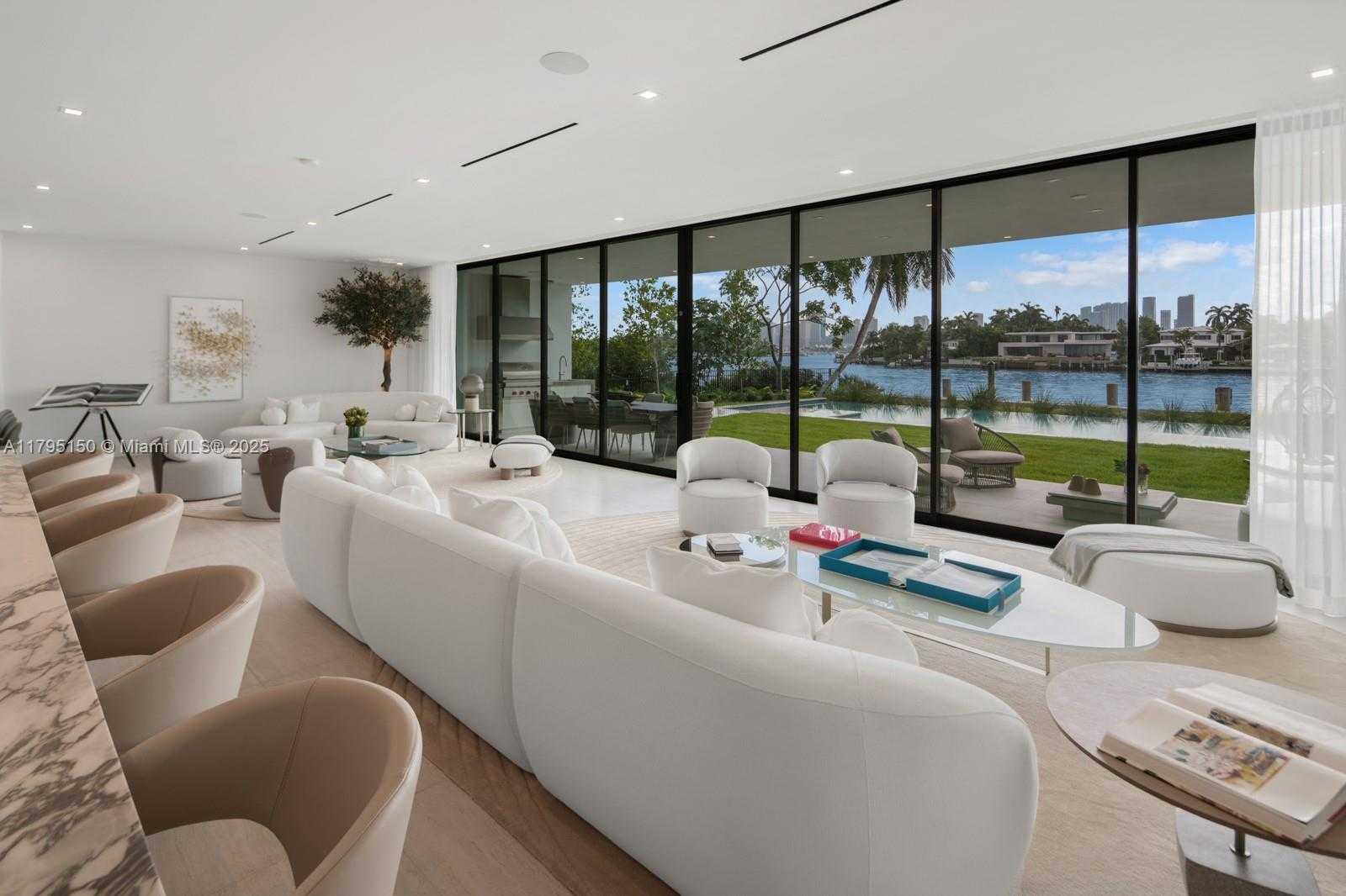 Small Image of 310 WEST DILIDO DR, Miami Beach Number 7
