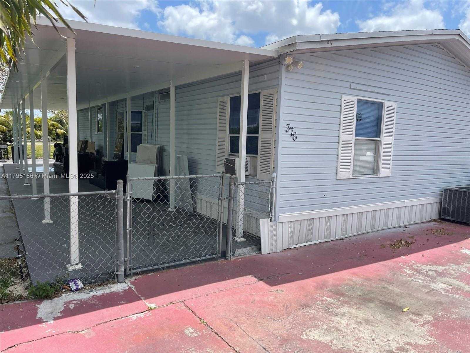 Small Image of 19800 SOUTH WEST 180TH AVE UNIT 376, Miami Number 2
