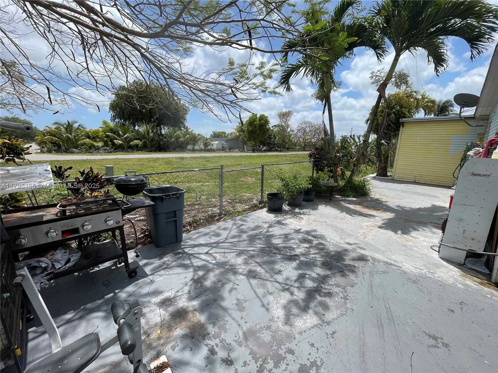 Small Image of 19800 SOUTH WEST 180TH AVE UNIT 376, Miami Number 4