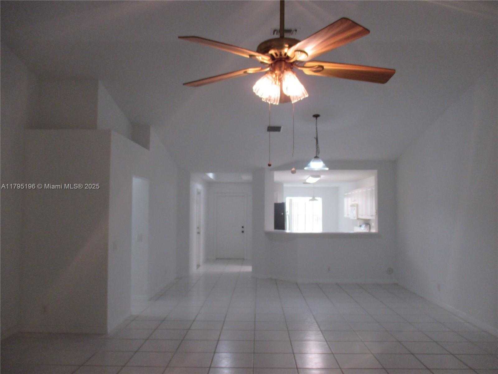 Small Image of 4112 PINE RIDGE LN, Weston Number 11
