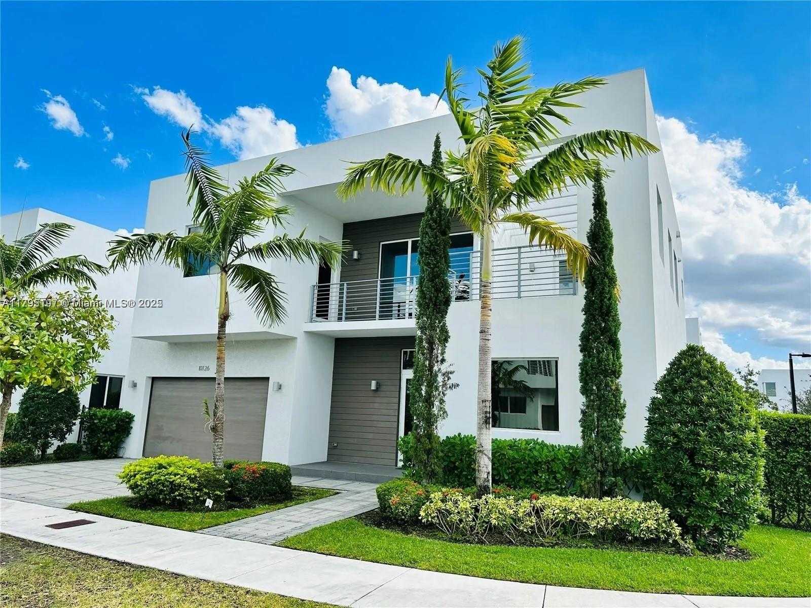 Small Image of 10126 NORTH WEST 76TH TER, Doral Number 3