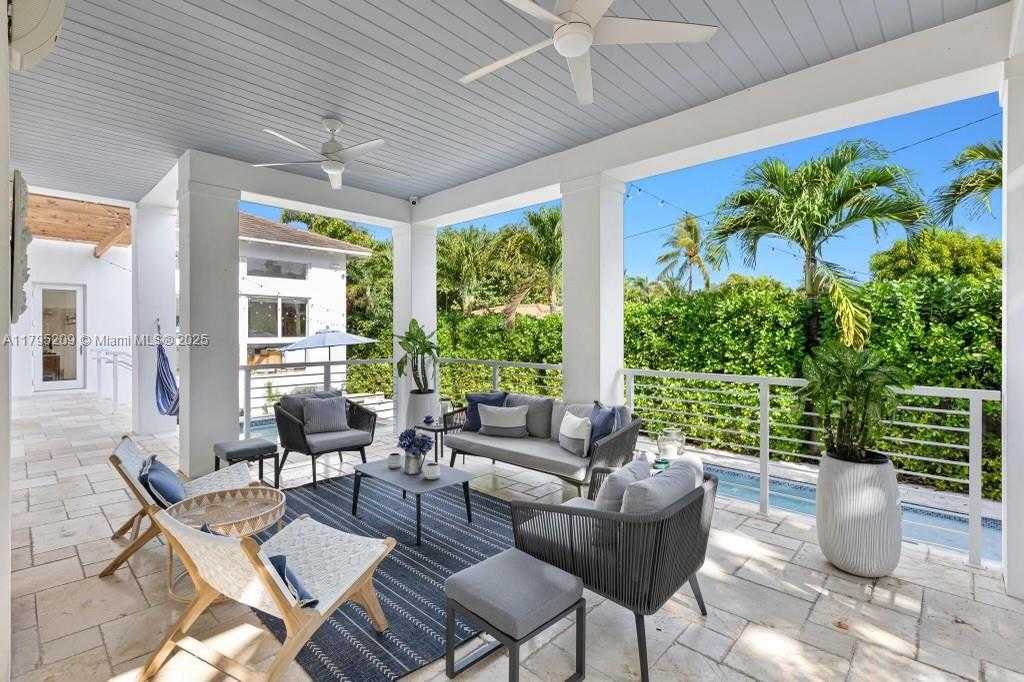 Small Image of 689 GLENRIDGE RD, Key Biscayne Number 17