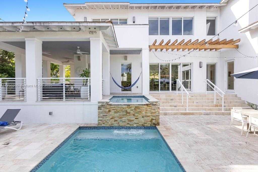 Small Image of 689 GLENRIDGE RD, Key Biscayne Number 20