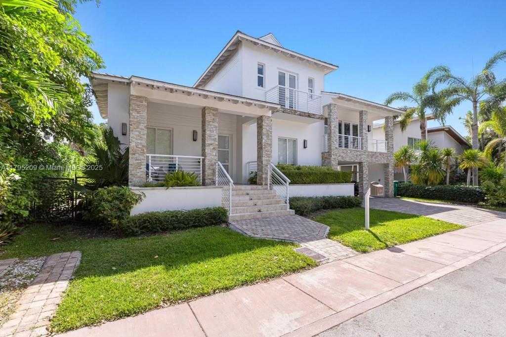Small Image of 689 GLENRIDGE RD, Key Biscayne Number 41