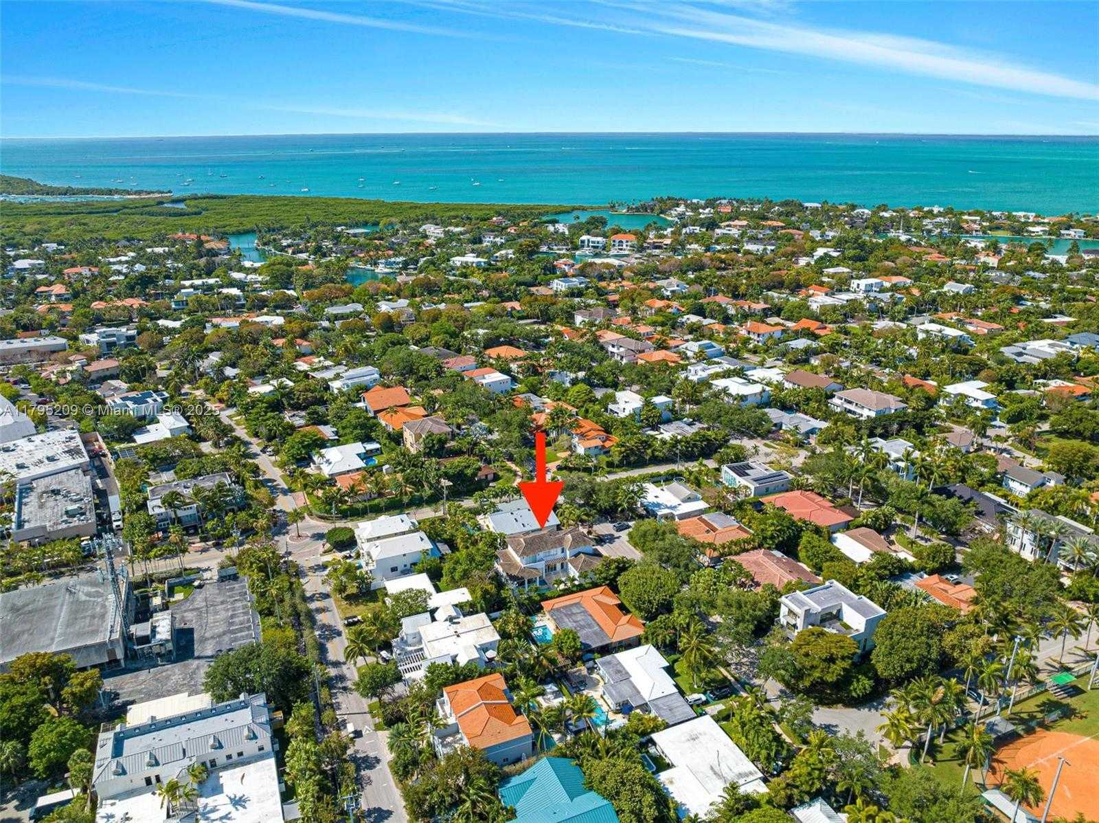 Small Image of 689 GLENRIDGE RD, Key Biscayne Number 44