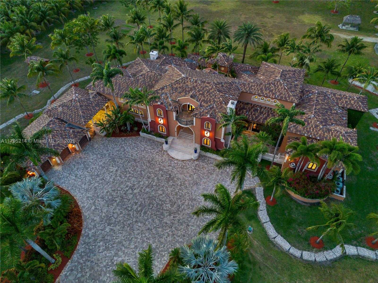 Small Image of 17201 SOUTH WEST 248TH ST, Homestead Number 77