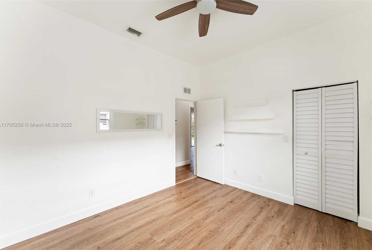 Small Image of 18361 NORTH WEST 10TH ST, Pembroke Pines Number 16