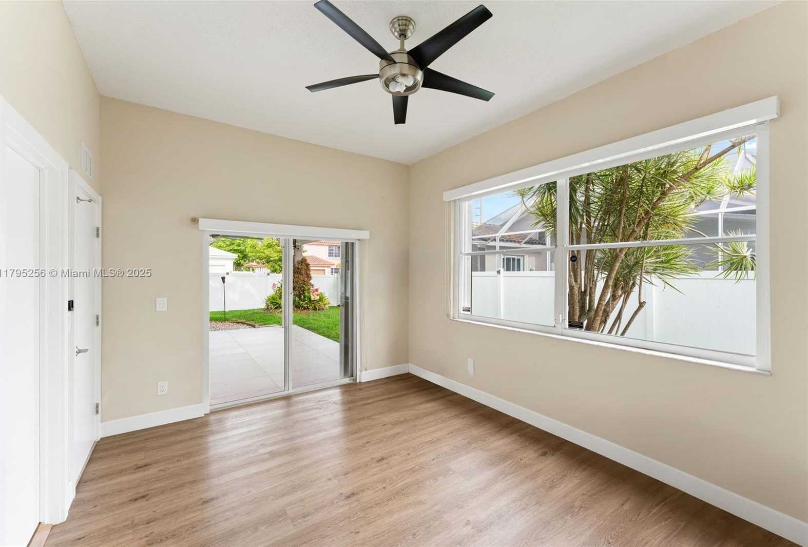 Small Image of 18361 NORTH WEST 10TH ST, Pembroke Pines Number 19