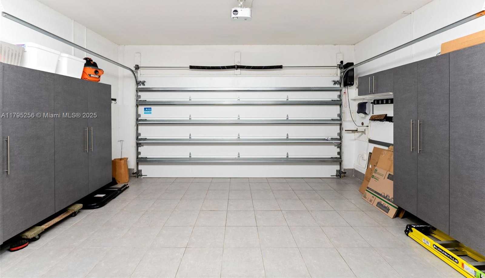 Small Image of 18361 NORTH WEST 10TH ST, Pembroke Pines Number 24