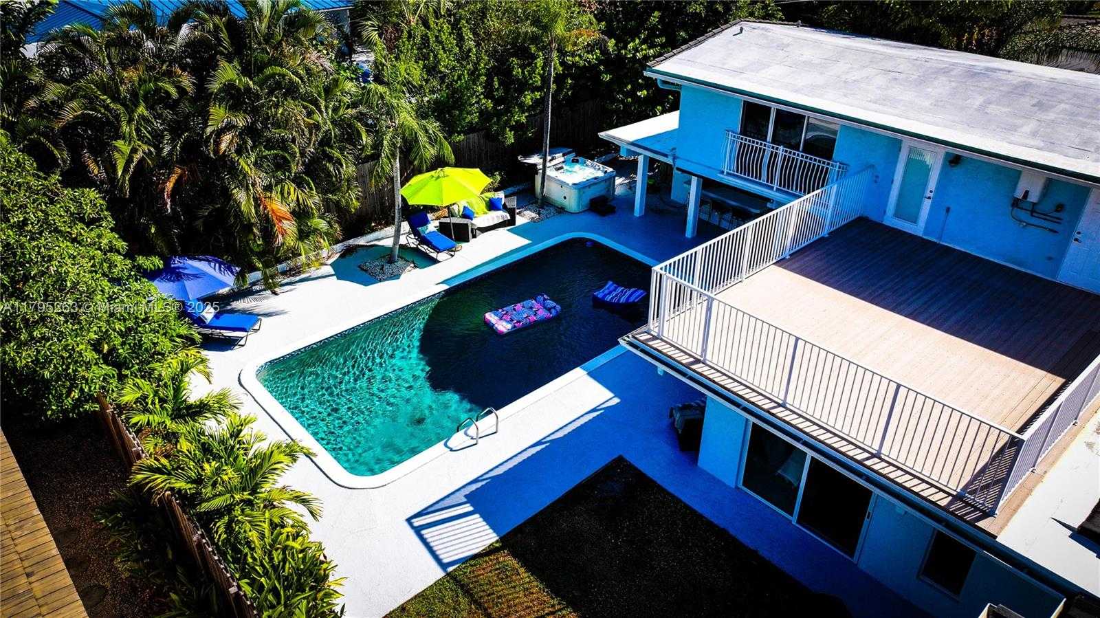 Small Image of 3407 BEACON ST, Pompano Beach Number 2