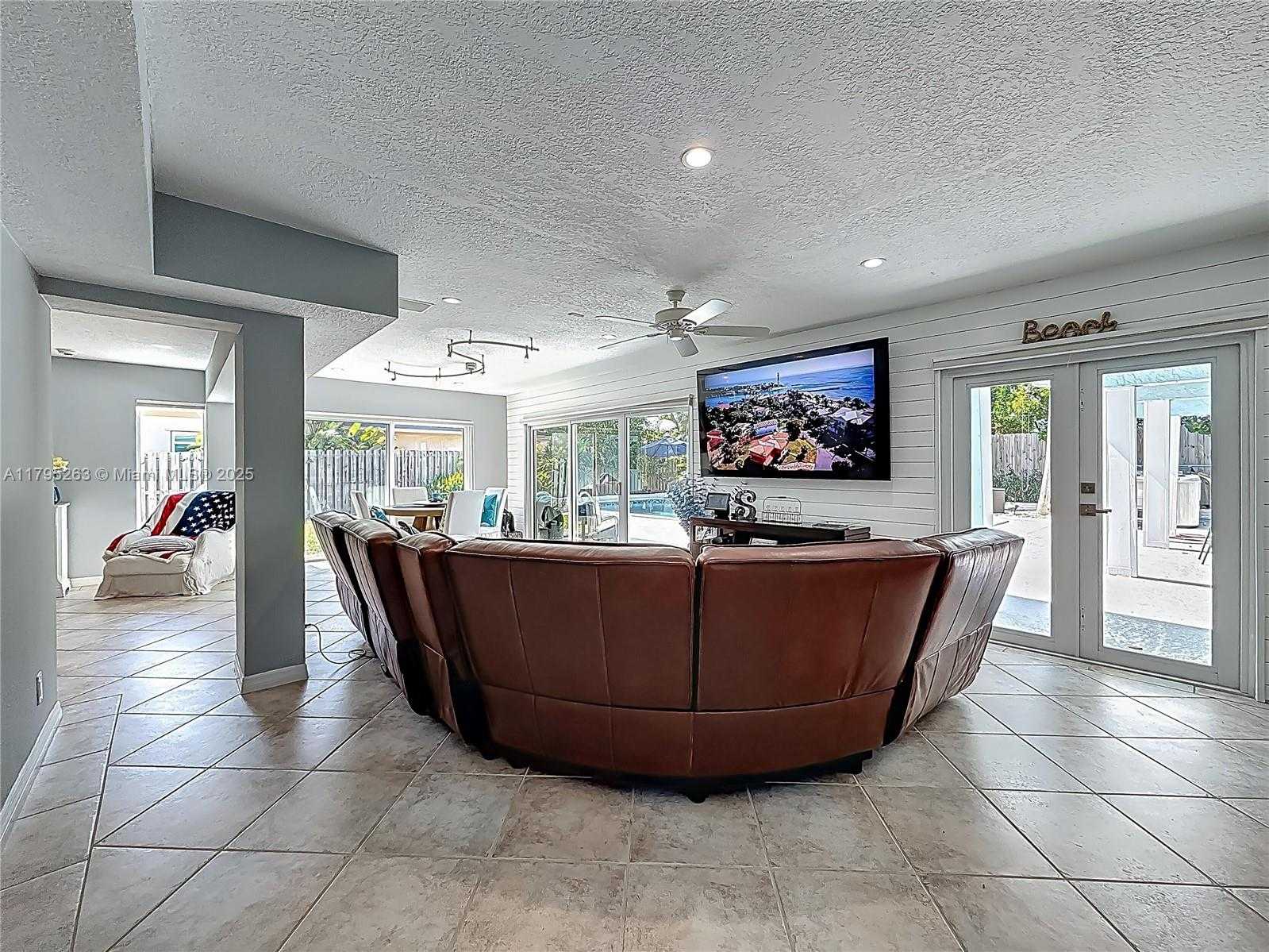 Small Image of 3407 BEACON ST, Pompano Beach Number 24