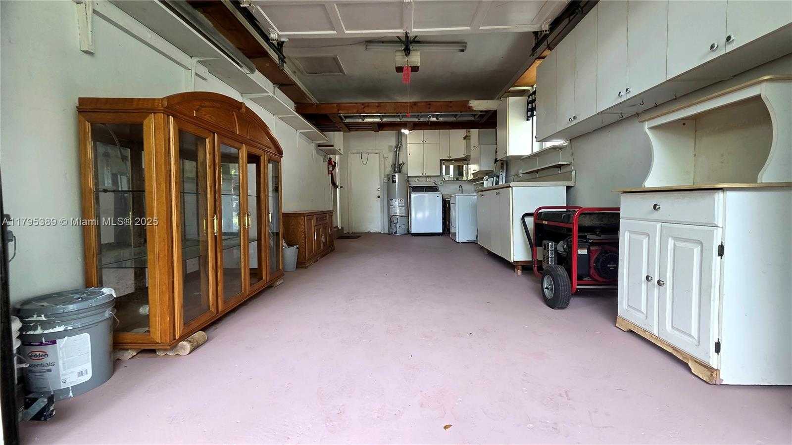 Small Image of 14020 ALAMANDA AVE, Miami Lakes Number 23