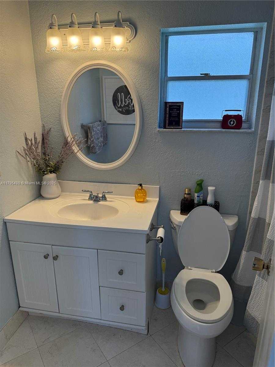 Small Image of 1250 NORTH WEST 85TH AVE, Plantation Number 12