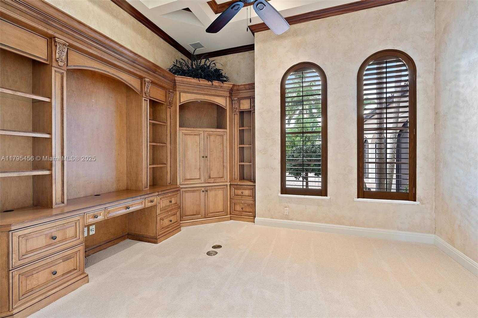 Small Image of 848 HARBOUR ISLE PLACE, North Palm Beach Number 15