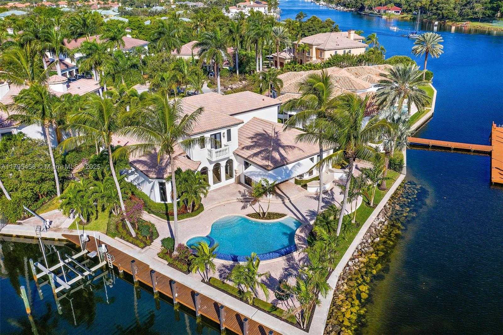 Small Image of 848 HARBOUR ISLE PLACE, North Palm Beach Number 2