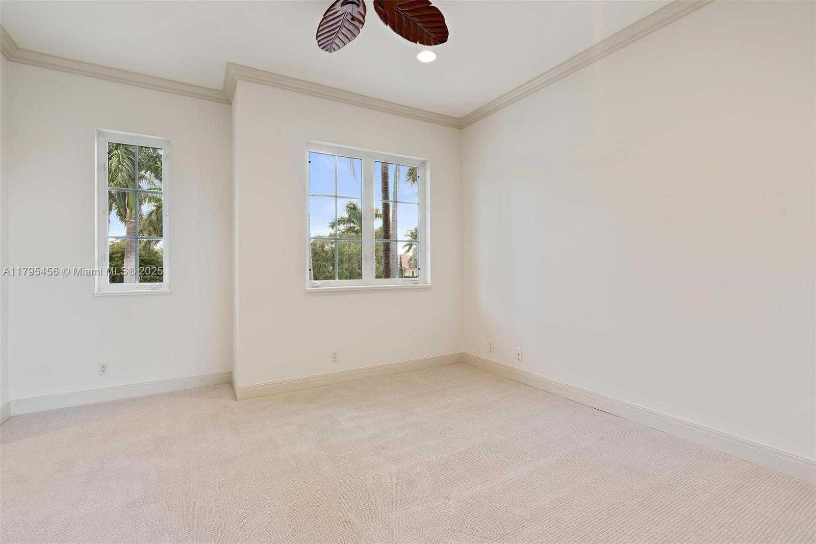 Small Image of 848 HARBOUR ISLE PLACE, North Palm Beach Number 25