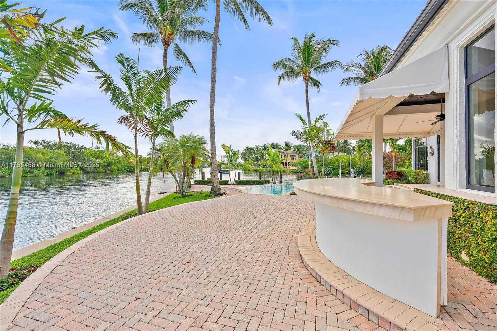 Small Image of 848 HARBOUR ISLE PLACE, North Palm Beach Number 30
