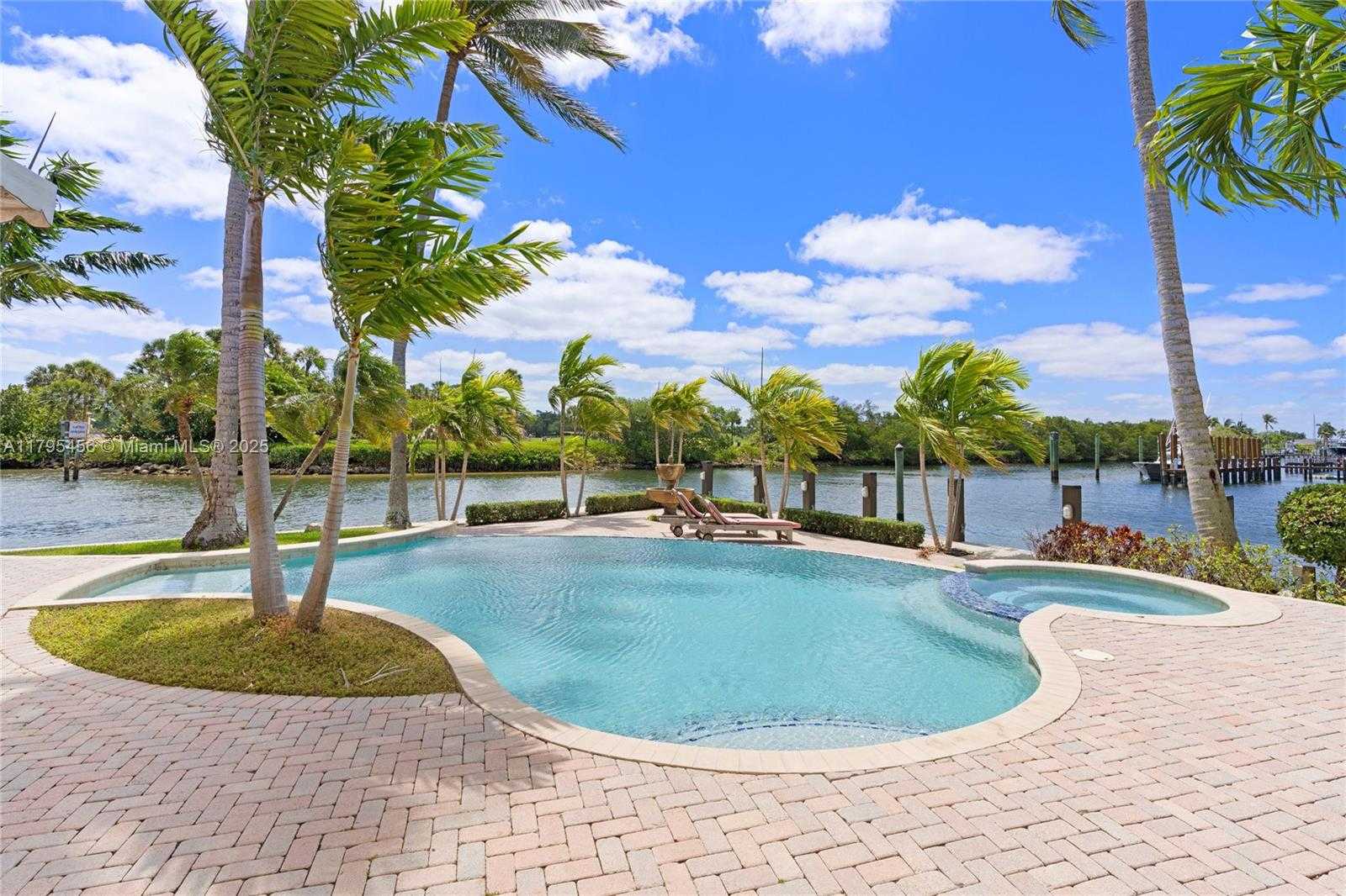 Small Image of 848 HARBOUR ISLE PLACE, North Palm Beach Number 33