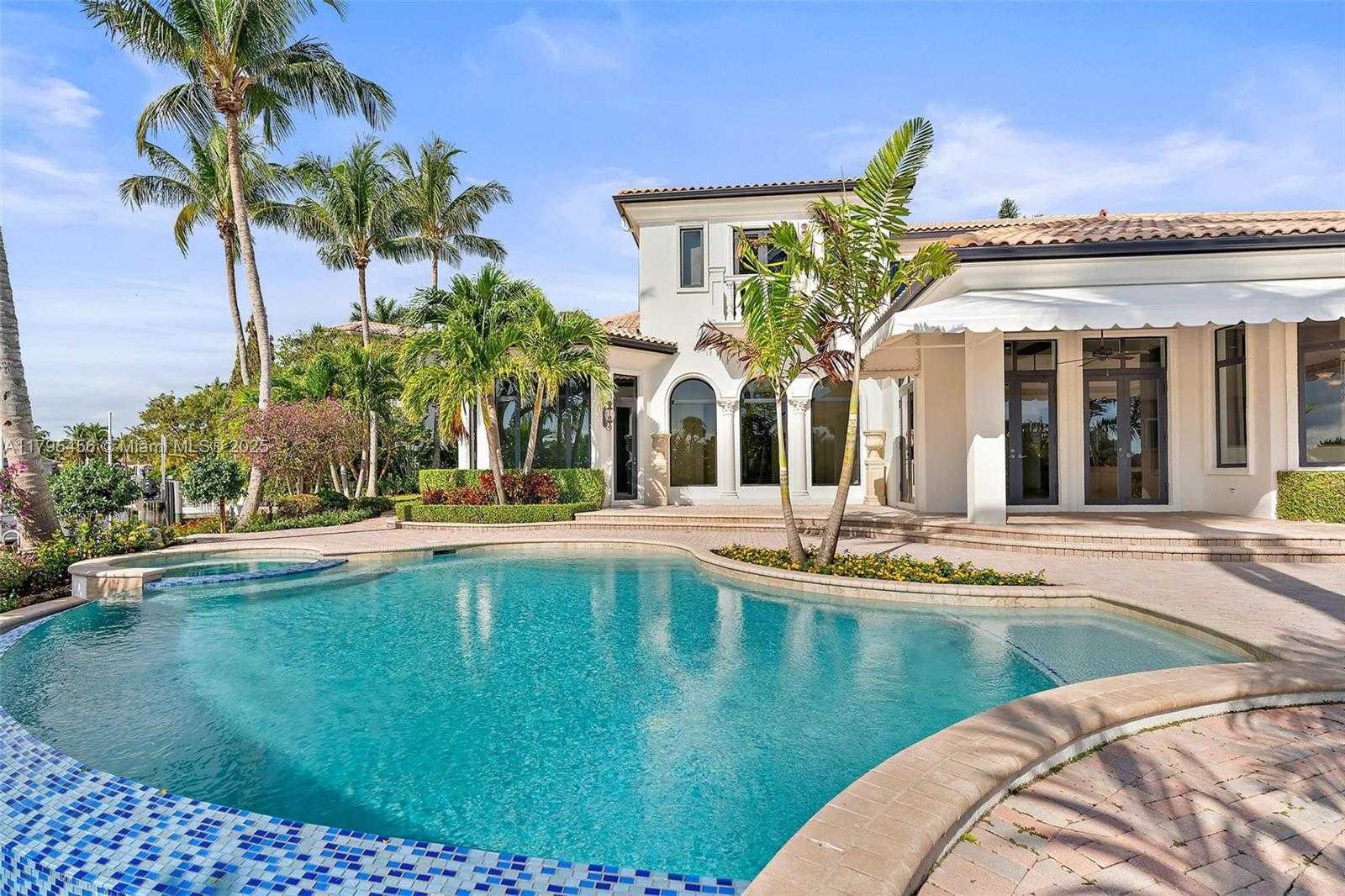Small Image of 848 HARBOUR ISLE PLACE, North Palm Beach Number 34
