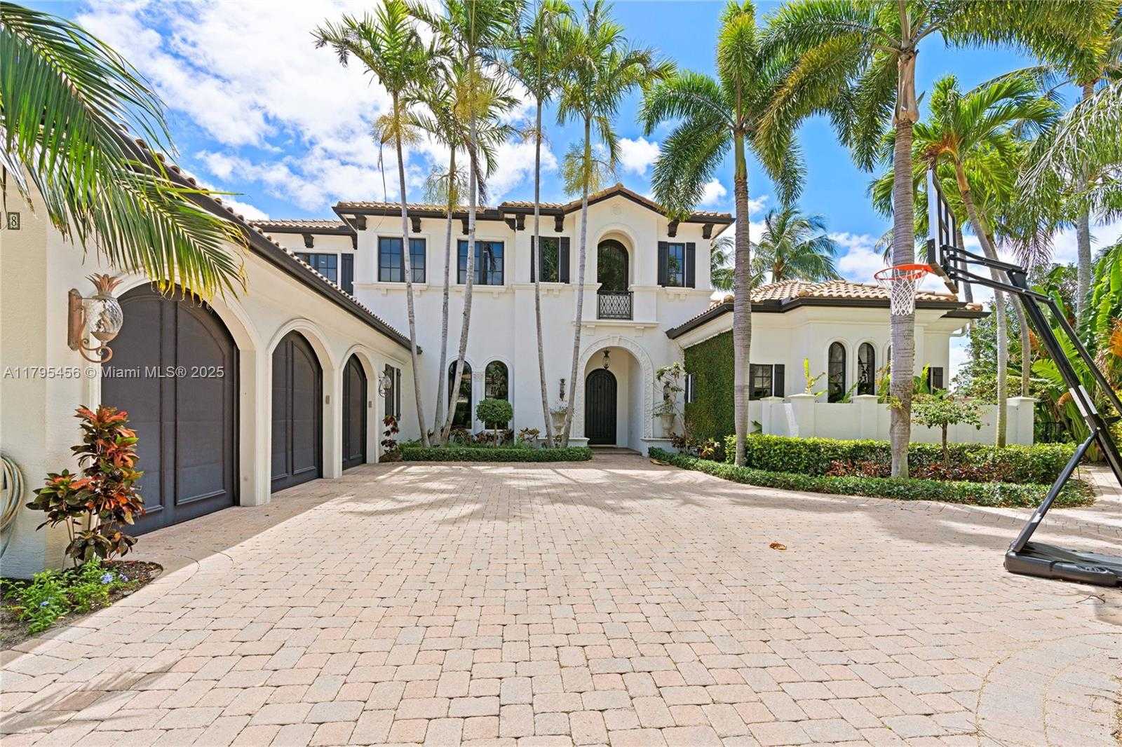 Small Image of 848 HARBOUR ISLE PLACE, North Palm Beach Number 45