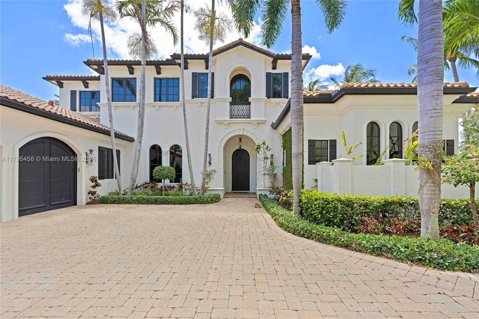Small Image of 848 HARBOUR ISLE PLACE, North Palm Beach Number 46