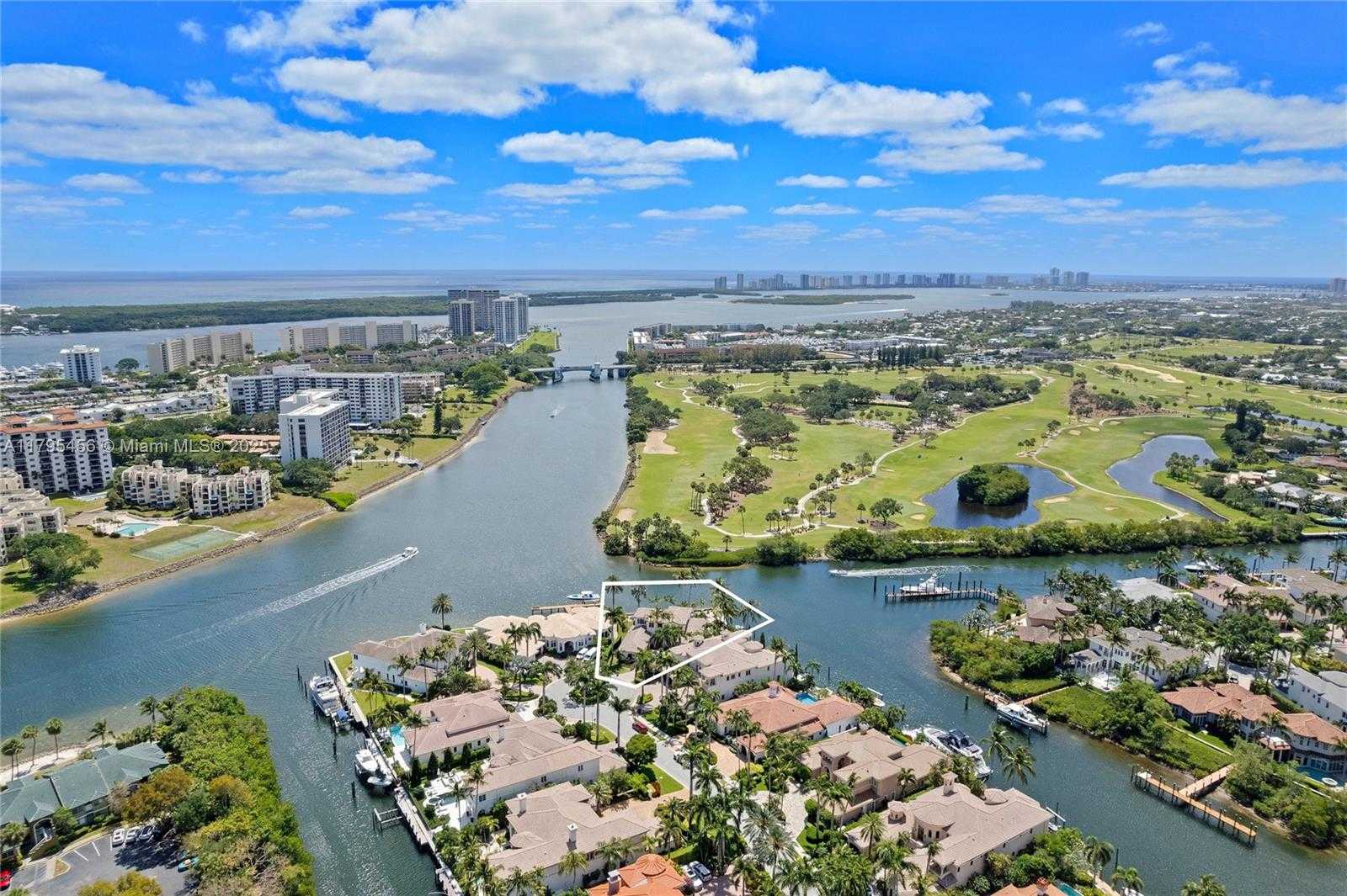 Small Image of 848 HARBOUR ISLE PLACE, North Palm Beach Number 49