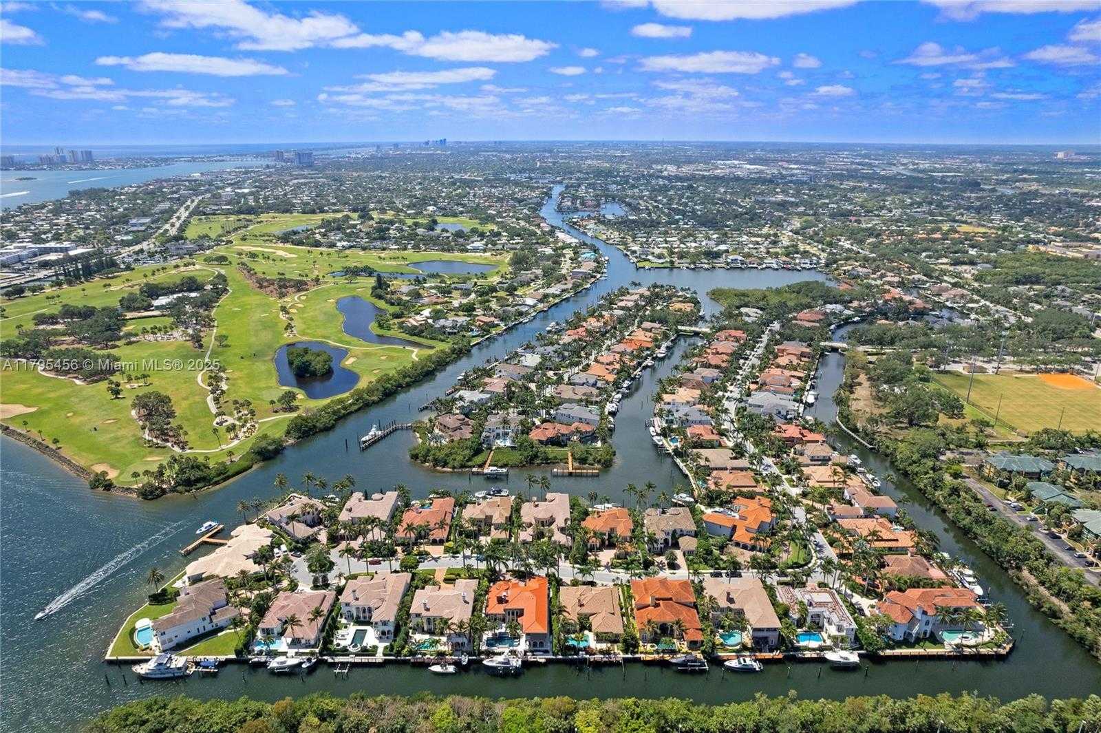 Small Image of 848 HARBOUR ISLE PLACE, North Palm Beach Number 54