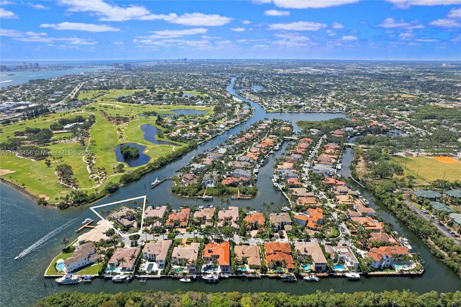Small Image of 848 HARBOUR ISLE PLACE, North Palm Beach Number 55