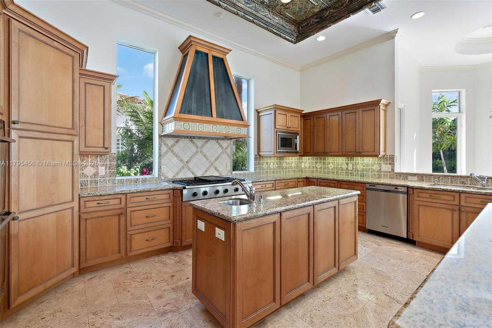 Small Image of 848 HARBOUR ISLE PLACE, North Palm Beach Number 6