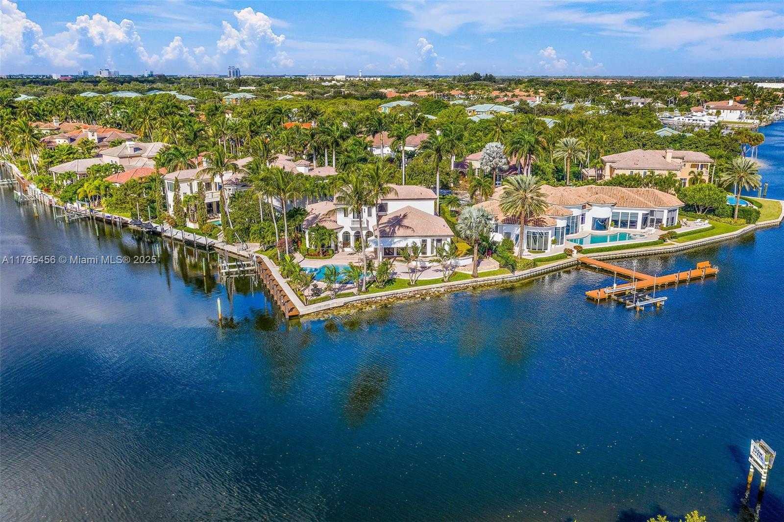 Small Image of 848 HARBOUR ISLE PLACE, North Palm Beach Number 61
