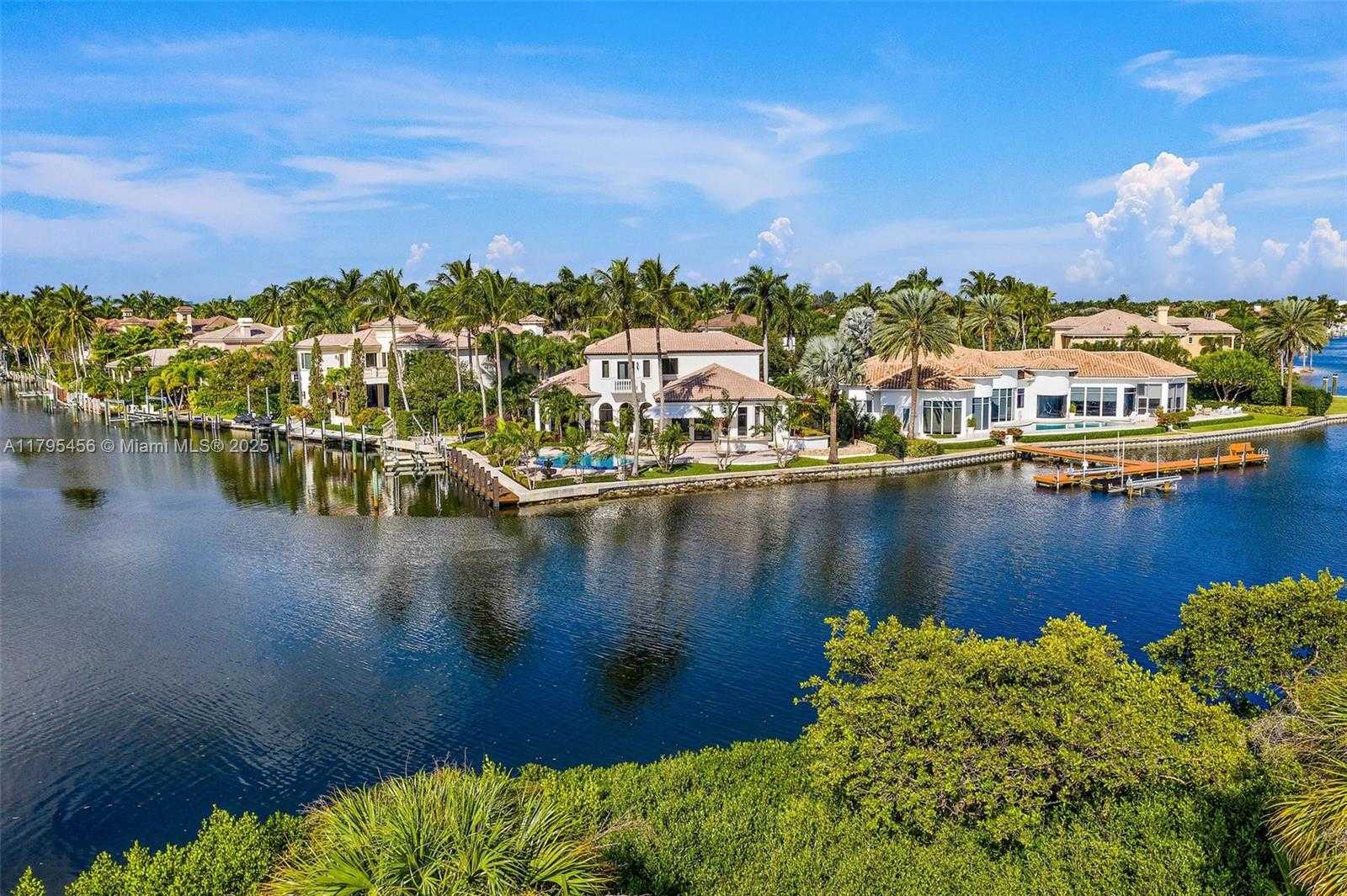 Small Image of 848 HARBOUR ISLE PLACE, North Palm Beach Number 62