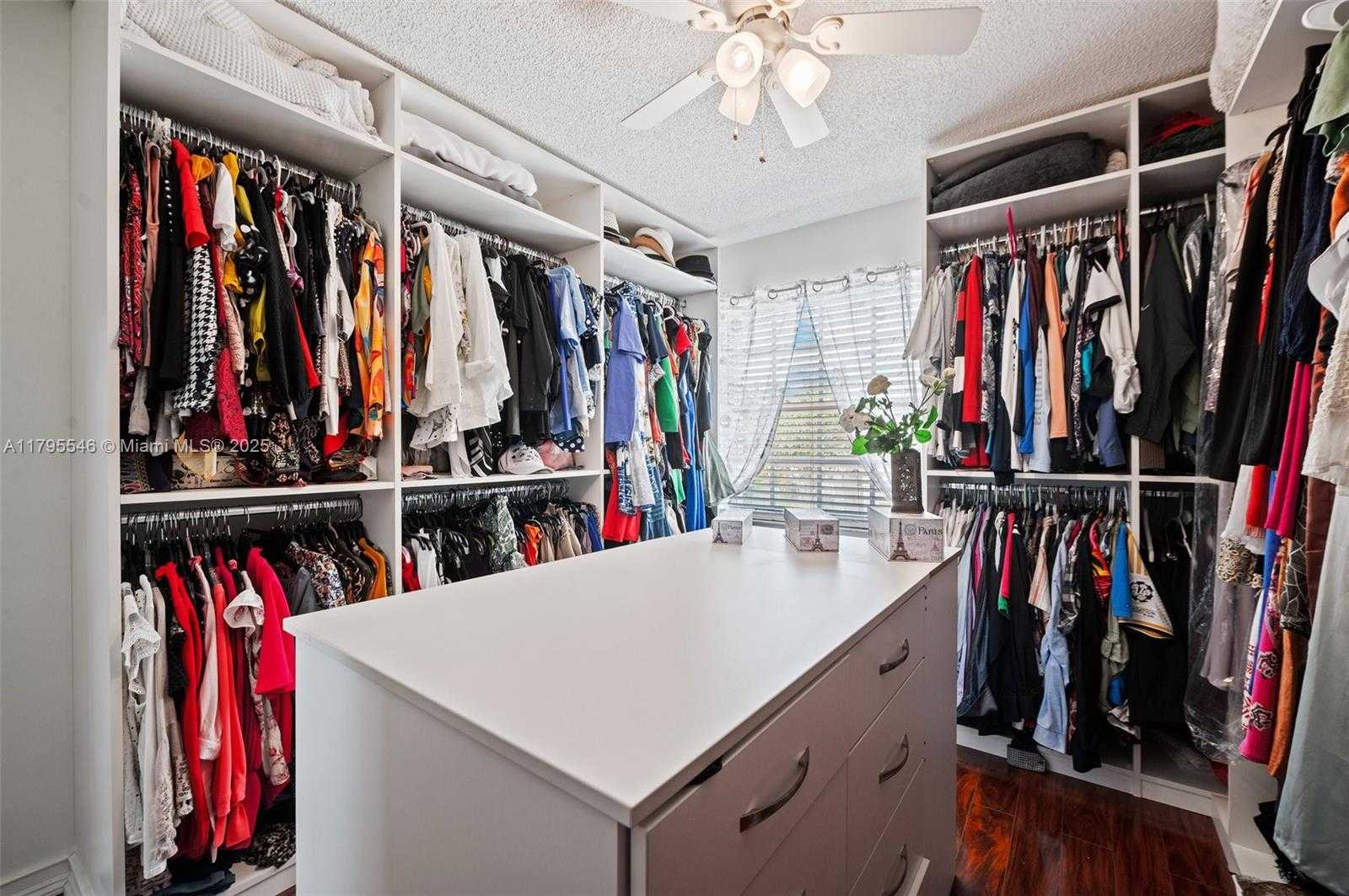 Small Image of 15870 NORTH WEST 10TH ST, Pembroke Pines Number 19