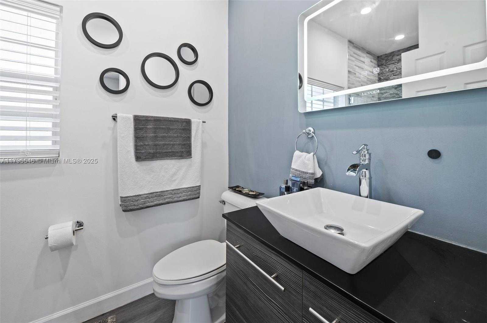 Small Image of 15870 NORTH WEST 10TH ST, Pembroke Pines Number 25