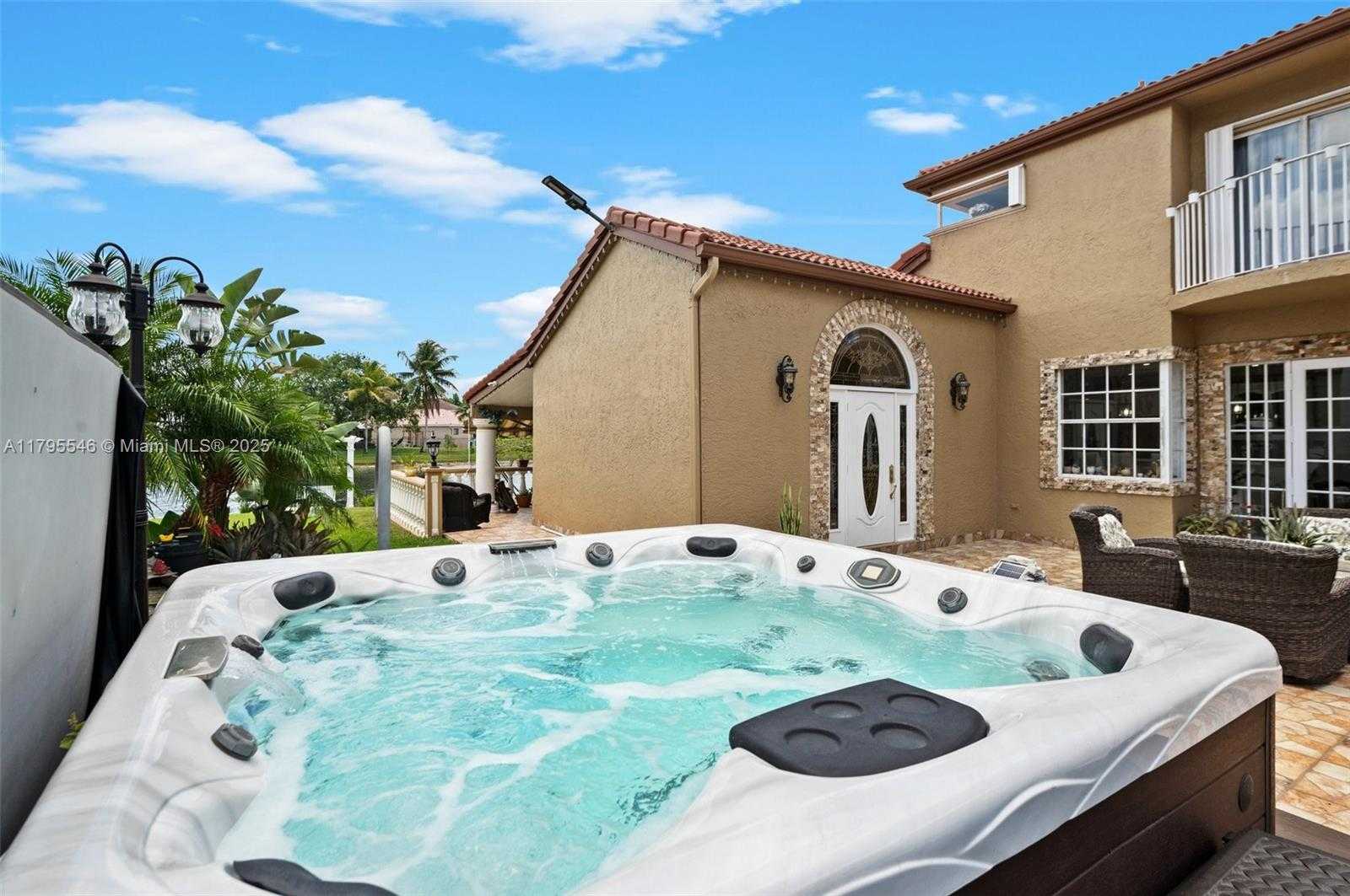 Small Image of 15870 NORTH WEST 10TH ST, Pembroke Pines Number 9