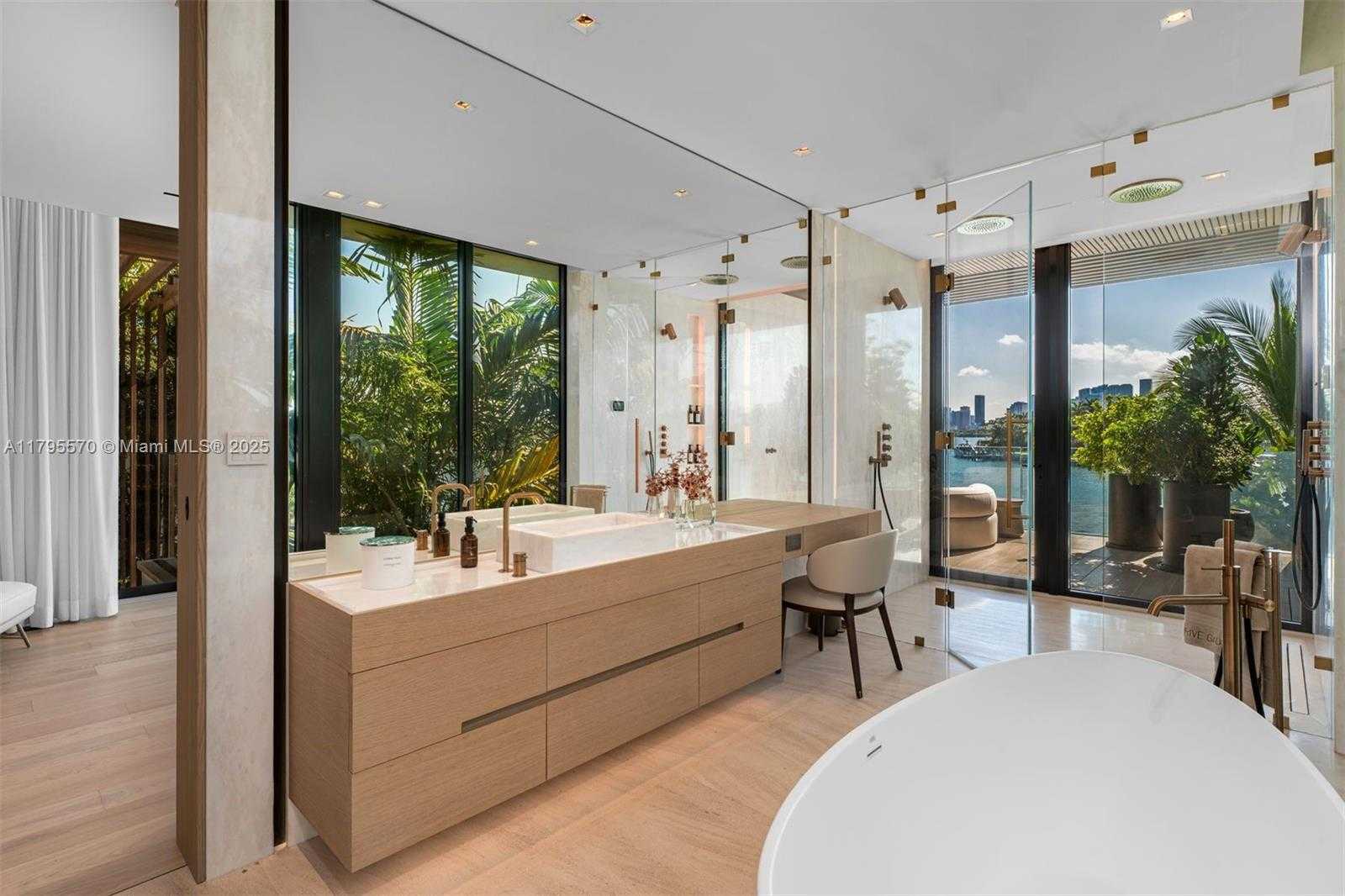 Small Image of 220 WEST DILIDO DR, Miami Beach Number 13