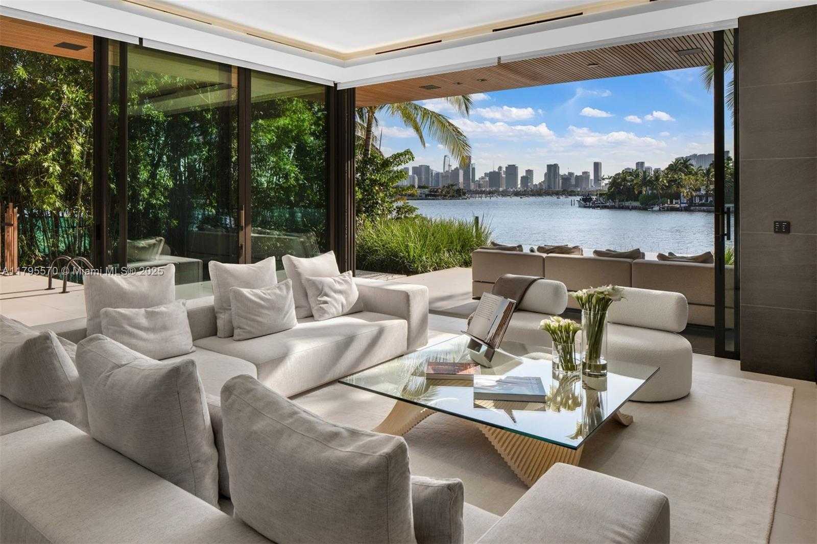 Small Image of 220 WEST DILIDO DR, Miami Beach Number 20