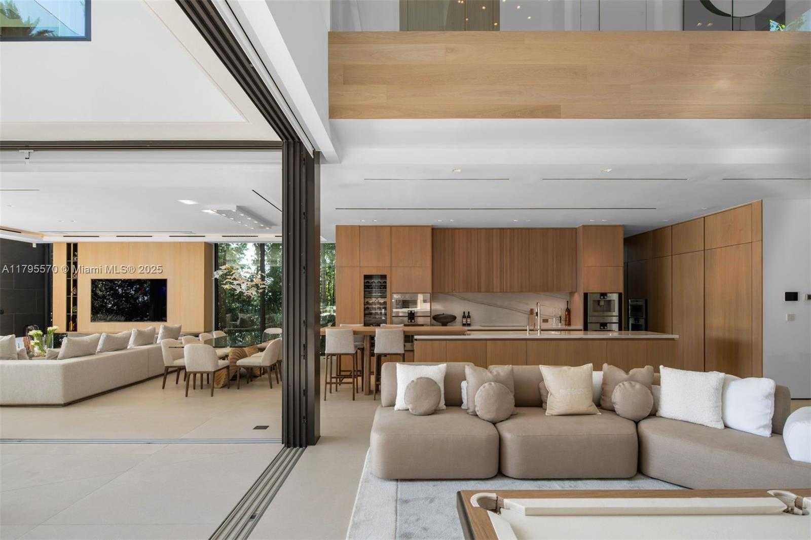 Small Image of 220 WEST DILIDO DR, Miami Beach Number 21