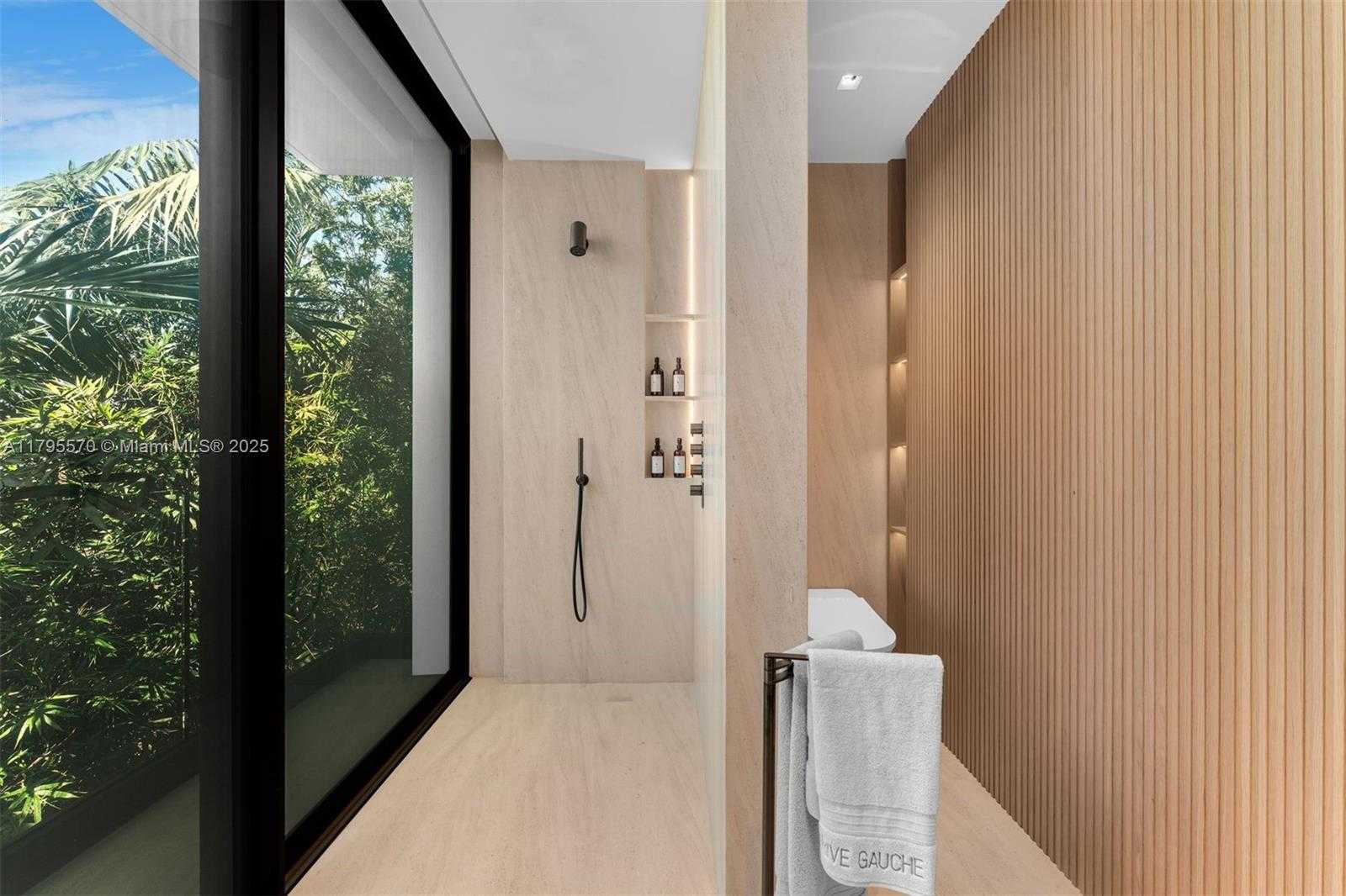 Small Image of 220 WEST DILIDO DR, Miami Beach Number 26