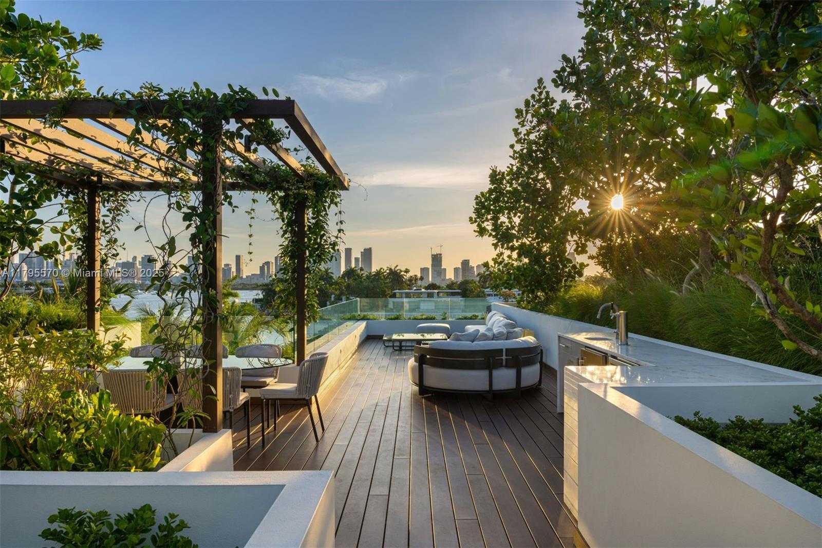 Small Image of 220 WEST DILIDO DR, Miami Beach Number 6