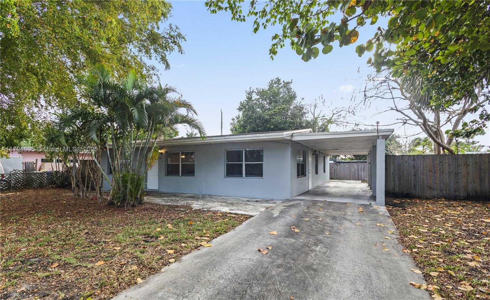 Small Image of 3121 NORTH EAST 13TH AVE, Pompano Beach Number 2