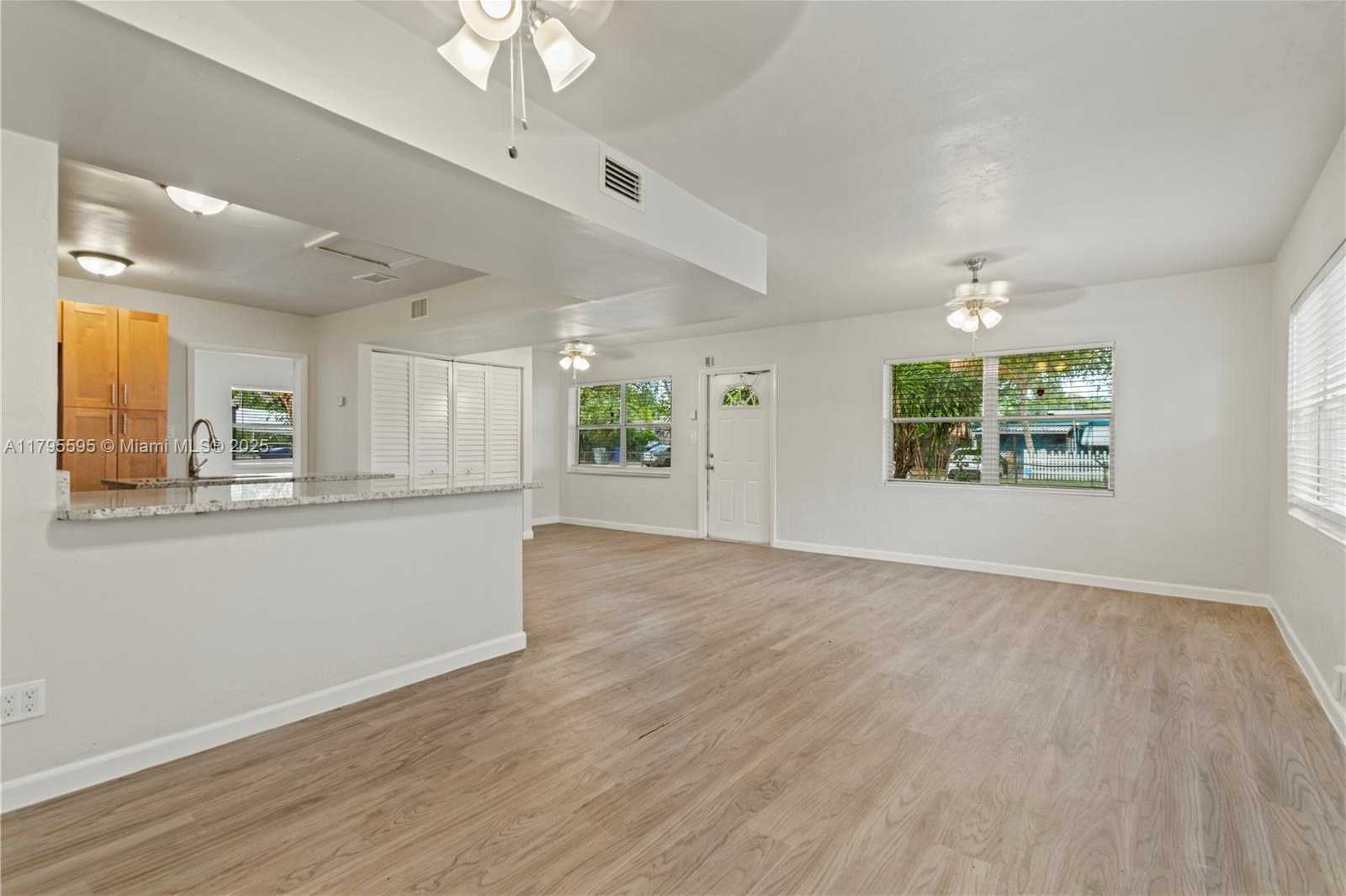 Small Image of 3121 NORTH EAST 13TH AVE, Pompano Beach Number 9