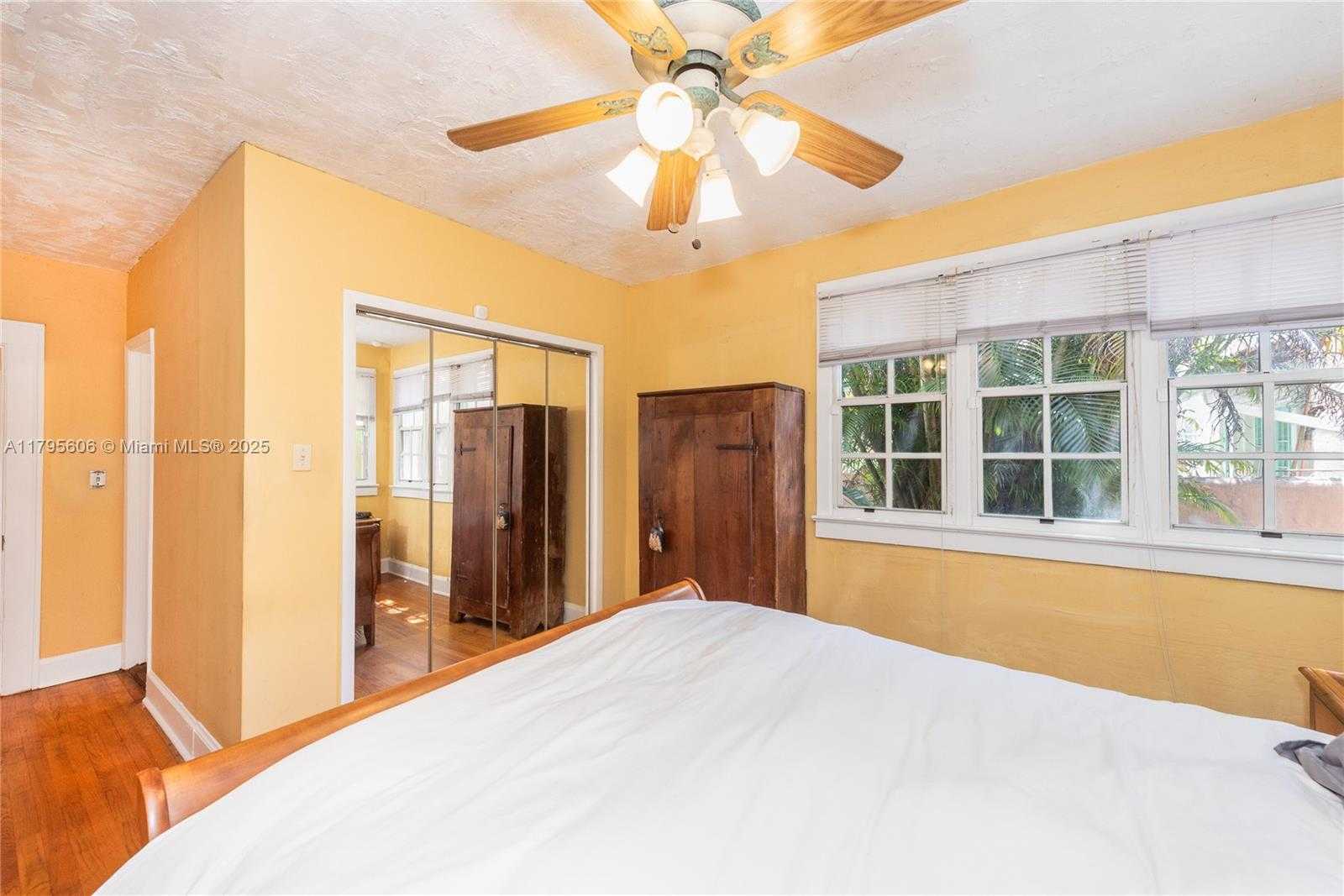 Small Image of 1256 ALGERIA AVE, Coral Gables Number 17