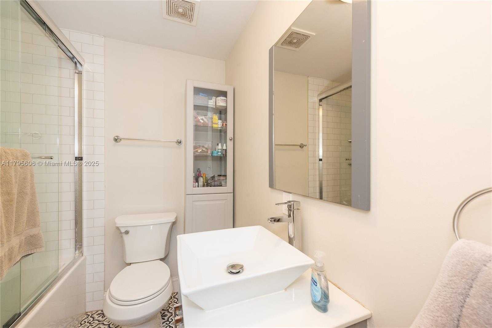 Small Image of 1256 ALGERIA AVE, Coral Gables Number 20