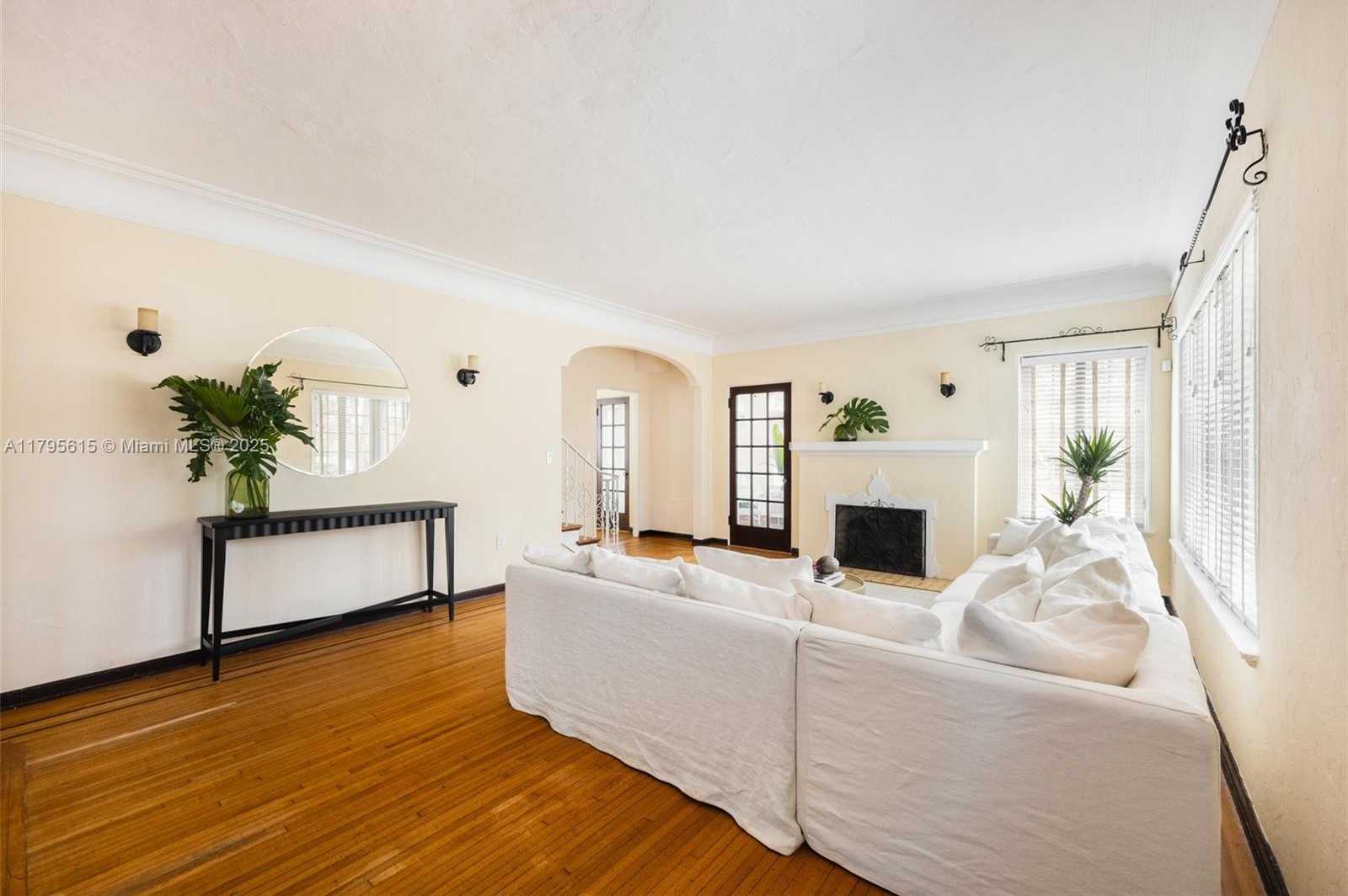 Small Image of 1801 SOUTH WEST 12TH ST, Miami Number 4