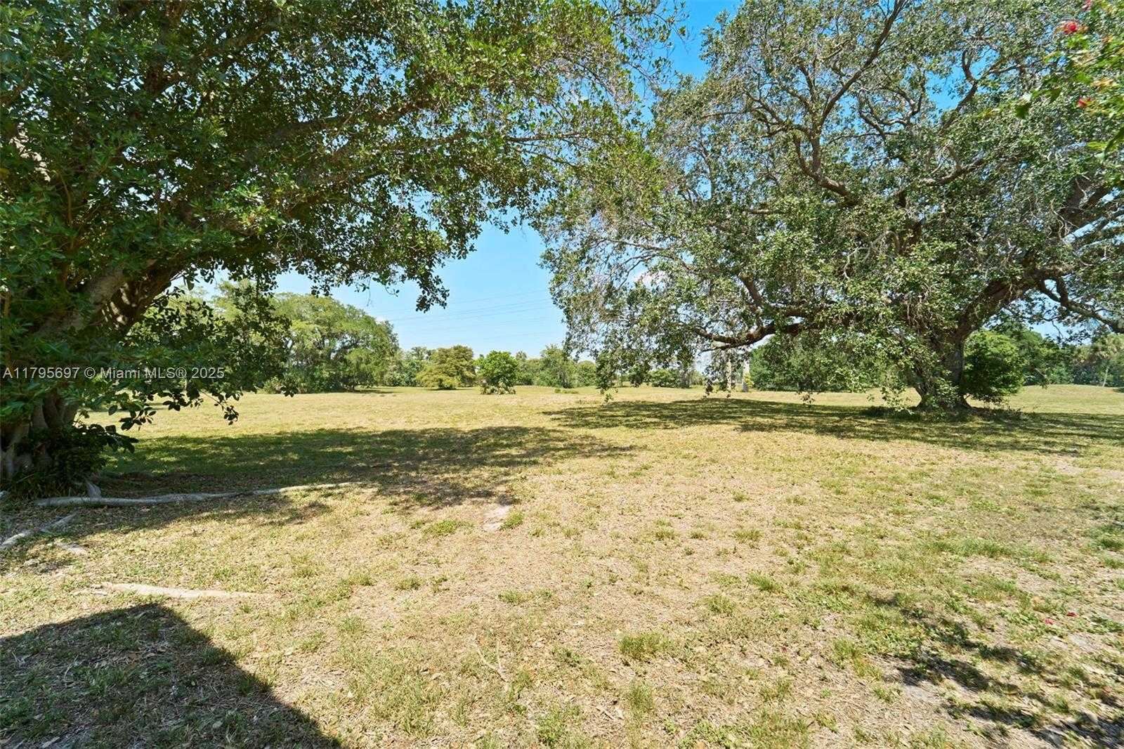 Small Image of 4508 KING PALM DR, Tamarac Number 20