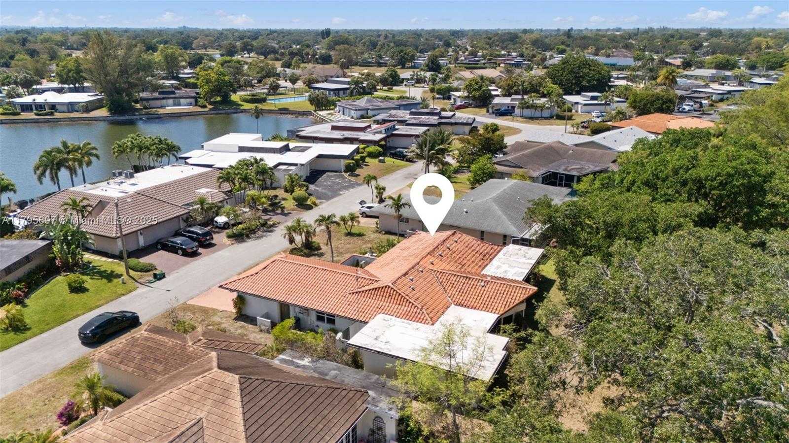 Small Image of 4508 KING PALM DR, Tamarac Number 30
