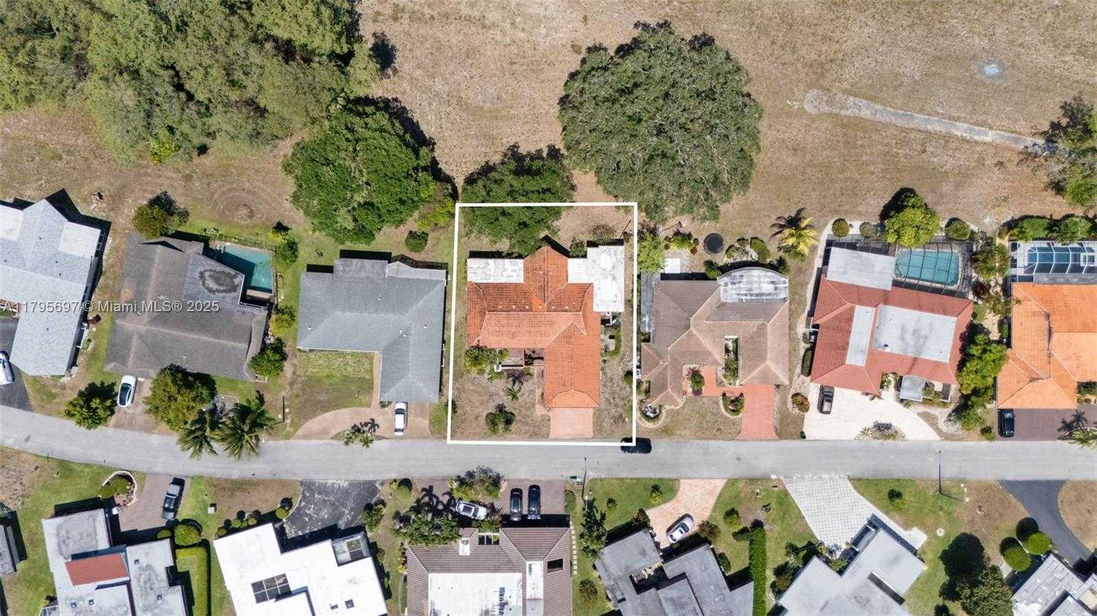 Small Image of 4508 KING PALM DR, Tamarac Number 32