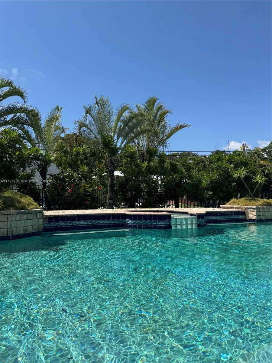 Small Image of 1234 NORTH EAST 96TH ST, Miami Shores Number 3