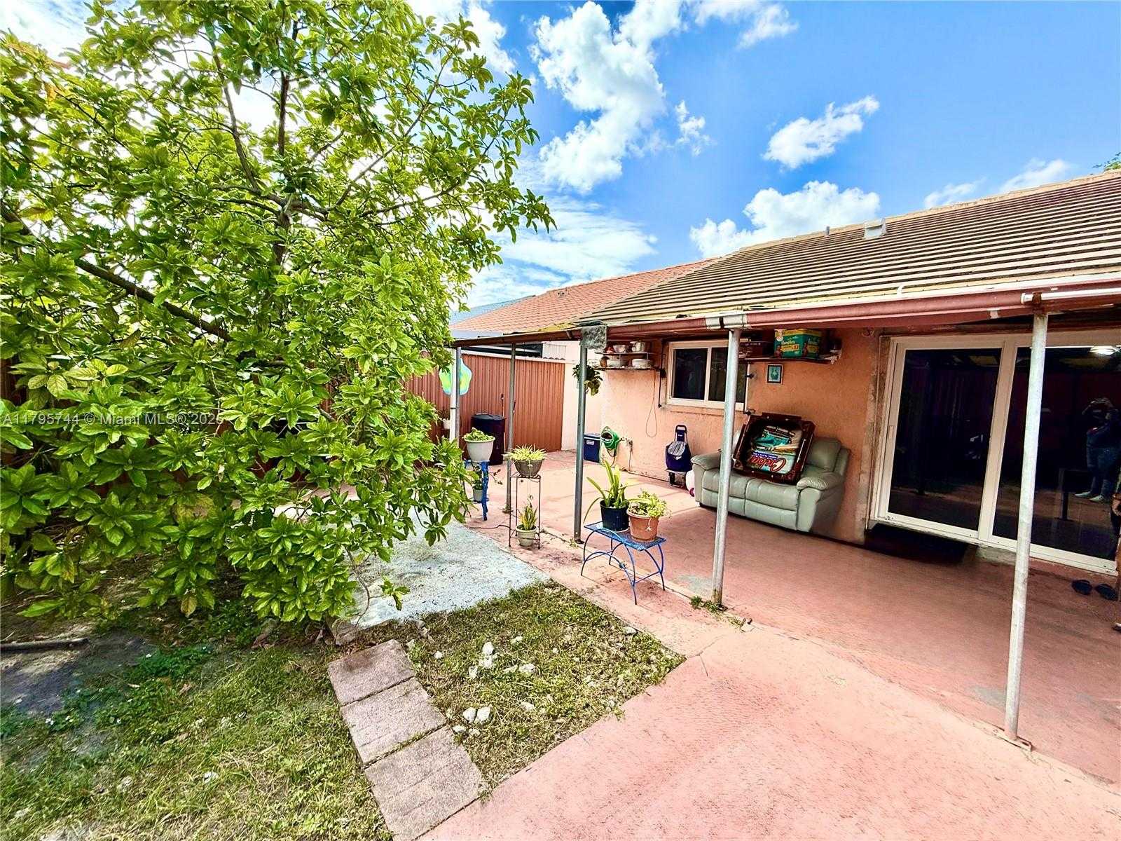 Small Image of 2104 WEST 53RD ST, Hialeah Number 18